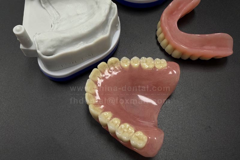 Say goodbye to denture woes: suction-effective dentures give parents a stable, worry-free smile